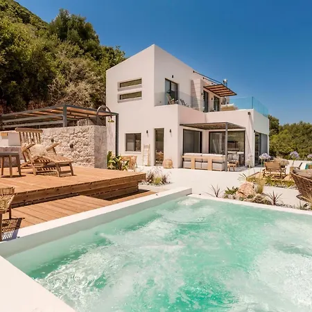 Luxury Agapanthus Villa *
