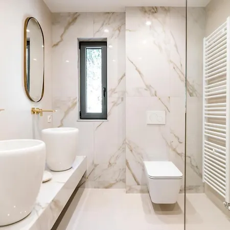 Luxury Agapanthus Villa